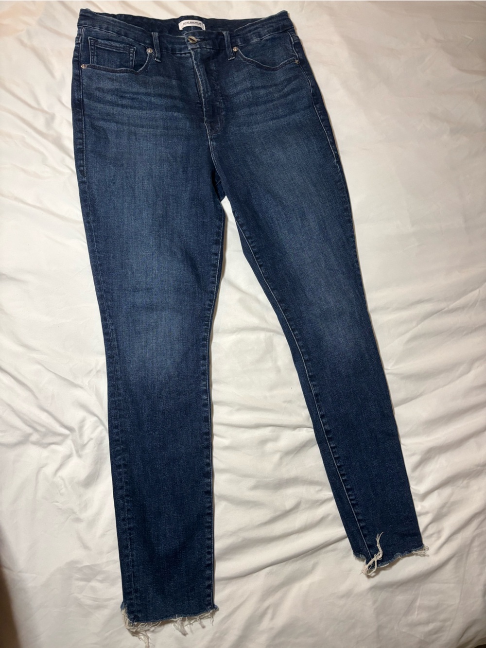 Good American Indigo Skinny Jeans with Frayed Hem